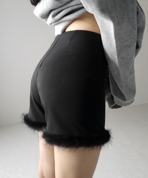 me+em select(ミームセレクト)の「【 4size 】ヘムフェザーバイカーショートパンツ / hem feather biker short pants(その他パンツ・レディース・ブラック・SMALL/MEDIUM/LARGE/X-SMALL)」の8枚目の写真