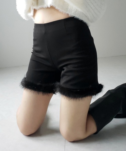 me+em select(ミームセレクト)の「【 4size 】ヘムフェザーバイカーショートパンツ / hem feather biker short pants(その他パンツ・レディース・ブラック・SMALL/MEDIUM/LARGE/X-SMALL)」の21枚目の写真