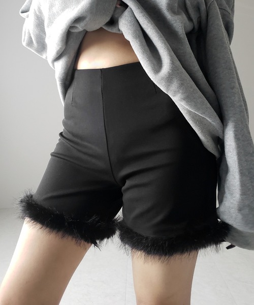 me+em select(ミームセレクト)の「【 4size 】ヘムフェザーバイカーショートパンツ / hem feather biker short pants(その他パンツ・レディース・ブラック・SMALL/MEDIUM/LARGE/X-SMALL)」の7枚目の写真