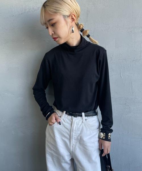 HANES（ヘインズ）の「[HANES/ヘインズ] ソフトフィット タートルネックTシャツ（Tシャツ/カットソー・レディース・ブラック/ホワイト・F）」の14枚目の写真