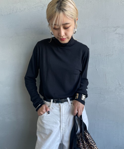 HANES（ヘインズ）の「[HANES/ヘインズ] ソフトフィット タートルネックTシャツ（Tシャツ/カットソー・レディース・ブラック/ホワイト・F）」の15枚目の写真
