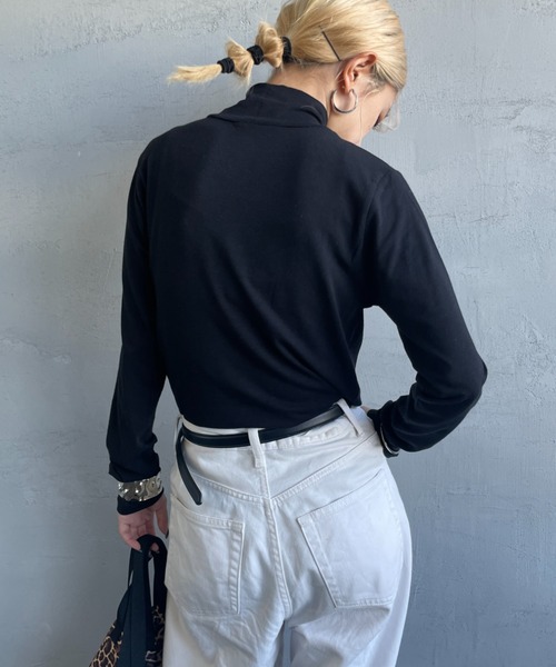 HANES（ヘインズ）の「[HANES/ヘインズ] ソフトフィット タートルネックTシャツ（Tシャツ/カットソー・レディース・ブラック/ホワイト・F）」の17枚目の写真