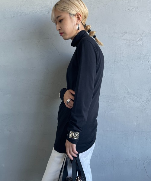 HANES（ヘインズ）の「[HANES/ヘインズ] ソフトフィット タートルネックTシャツ（Tシャツ/カットソー・レディース・ブラック/ホワイト・F）」の22枚目の写真