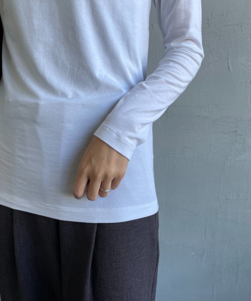 HANES（ヘインズ）の「[HANES/ヘインズ] ソフトフィット タートルネックTシャツ（Tシャツ/カットソー・レディース・ブラック/ホワイト・F）」の8枚目の写真