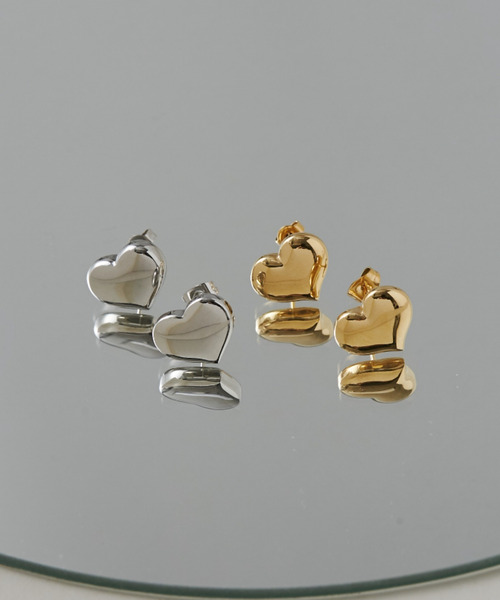 ciite' surgical stainless（シーテサージカルステンレス）の「【 金属アレルギー対応 】 ミニハートピアス サージカルステンレス   (両耳用)（ピアス（両耳用）・レディース・ゴールド/シルバー・FREE）」の2枚目の写真