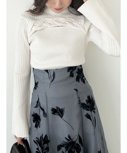 MERCURYDUO（マーキュリーデュオ）の「ビッグケーブルニット（ニット/セーター・レディース・ライトブルー/アイボリー/レッド/チャコールグレー・FREE）」の2枚目の写真