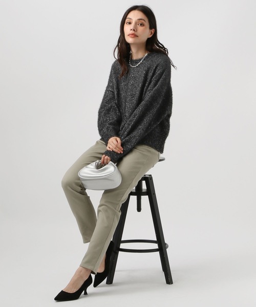 BAYFLOW（ベイフロー）の「[柔らかなフェザー素材]スパンコールニットプルオーバー（ニット/セーター・レディース・ブルー/モカ/グレイッシュベージュ/ブラック・FREE）」の6枚目の写真