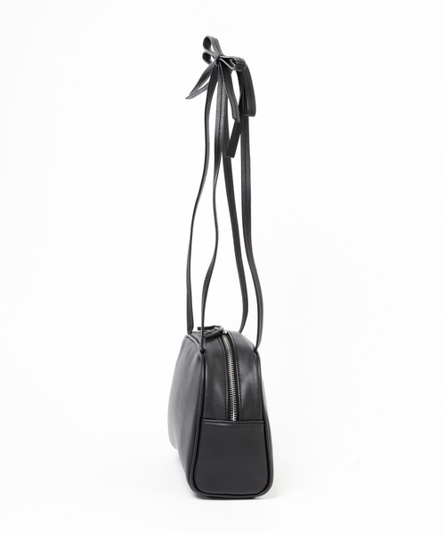 LEPSIM(レプシィム)の「リボンデザインバッグ 250453(ショルダーバッグ・レディース・ブラック/ガンメタ・ONE SIZE)」の3枚目の写真