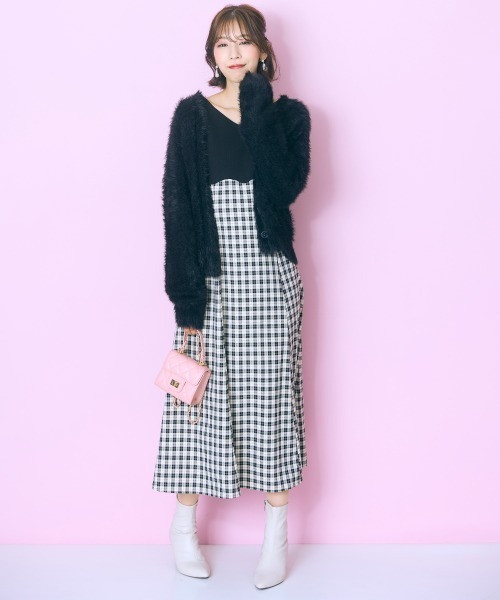 marun（マルン）の「＜大きいサイズ＞ ショート丈シャギーニットカーディガン marun（カーディガン/ボレロ・レディース・ブラック/ピンク・4L/3L/LL/L/5L）」の15枚目の写真