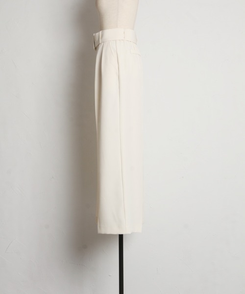 tocco closet（トッコ　クローゼット）の「ベルト付きタックワイドパンツ（その他パンツ・レディース・アイボリー/ブラック・M）」の13枚目の写真