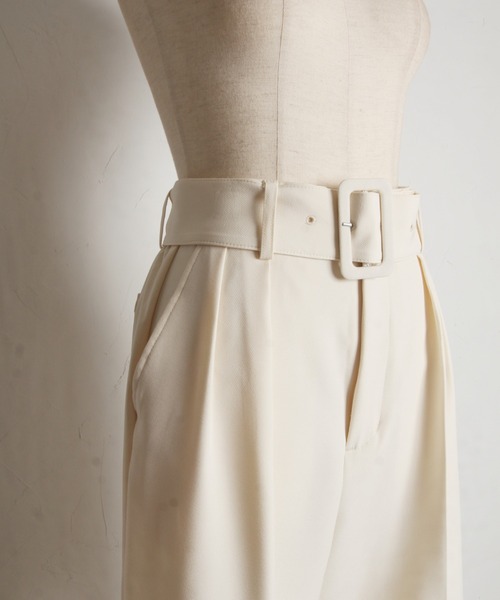 tocco closet（トッコ　クローゼット）の「ベルト付きタックワイドパンツ（その他パンツ・レディース・アイボリー/ブラック・M）」の16枚目の写真