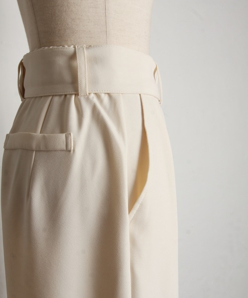 tocco closet（トッコ　クローゼット）の「ベルト付きタックワイドパンツ（その他パンツ・レディース・アイボリー/ブラック・M）」の18枚目の写真
