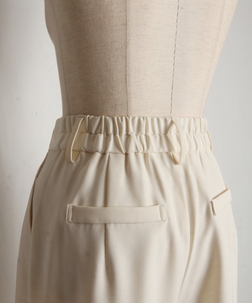 tocco closet（トッコ　クローゼット）の「ベルト付きタックワイドパンツ（その他パンツ・レディース・アイボリー/ブラック・M）」の19枚目の写真