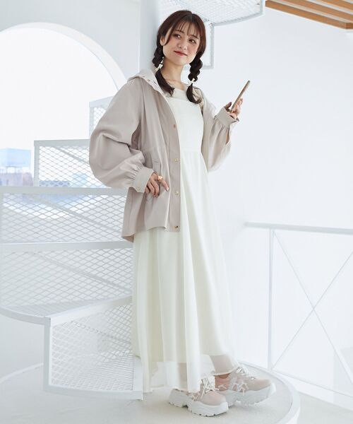 MAJESTIC LEGON（マジェスティックレゴン）の「シアーレディキャミワンピ（ワンピース・レディース・チャコールグレー/ブラック/グレイッシュベージュ/アイボリー・MEDIUM/SMALL/X-SMALL）」の9枚目の写真