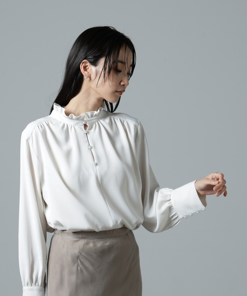 Theory スタンドカラーギャザーブラウス 洗える 水色 2024 M ドットサイドギャザーブラウス | 2024 AW Collection| yori