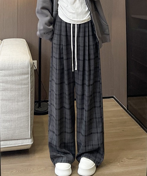 gossip!ロサンゼルス(ゴシップロサンゼルス)の「YUGA ハイウエスト チェック柄フリースインナーパンツ(その他パンツ・レディース・グレー/ブラック/ブラウン/イエロー・FREE)」の2枚目の写真