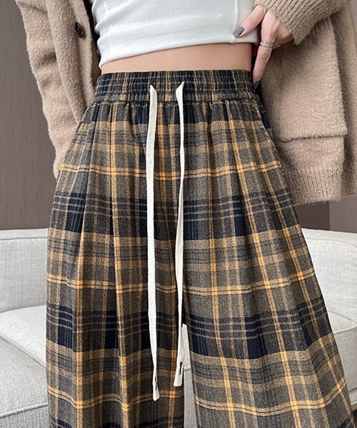 gossip!ロサンゼルス(ゴシップロサンゼルス)の「YUGA ハイウエスト チェック柄フリースインナーパンツ(その他パンツ・レディース・グレー/ブラック/ブラウン/イエロー・FREE)」の6枚目の写真