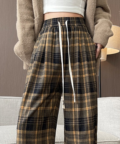 gossip!ロサンゼルス(ゴシップロサンゼルス)の「YUGA ハイウエスト チェック柄フリースインナーパンツ(その他パンツ・レディース・グレー/ブラック/ブラウン/イエロー・FREE)」の8枚目の写真