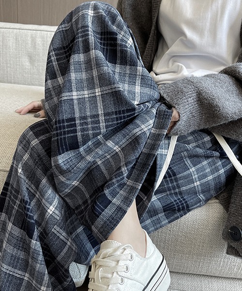 gossip!ロサンゼルス(ゴシップロサンゼルス)の「YUGA ハイウエスト チェック柄フリースインナーパンツ(その他パンツ・レディース・グレー/ブラック/ブラウン/イエロー・FREE)」の12枚目の写真