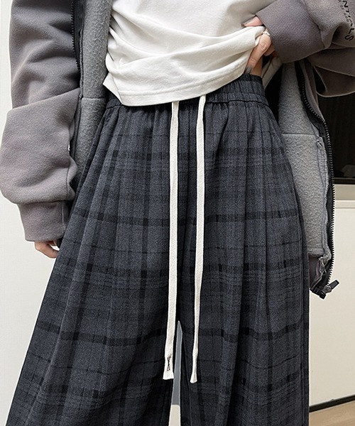 gossip!ロサンゼルス(ゴシップロサンゼルス)の「YUGA ハイウエスト チェック柄フリースインナーパンツ(その他パンツ・レディース・グレー/ブラック/ブラウン/イエロー・FREE)」の17枚目の写真