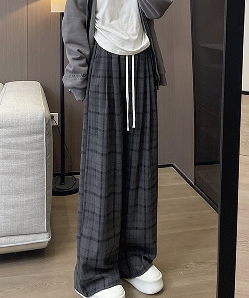 gossip!ロサンゼルス(ゴシップロサンゼルス)の「YUGA ハイウエスト チェック柄フリースインナーパンツ(その他パンツ・レディース・グレー/ブラック/ブラウン/イエロー・FREE)」の18枚目の写真