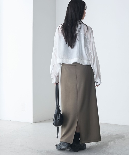 forksy.(フォルクシー)の「【forksy.】配色ステッチ シアー Gジャン風 クロップド丈シャツ(シャツ/ブラウス・レディース・チャコール/オフホワイト/ブルー/ブラック・FREE)」の14枚目の写真