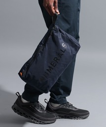 NUMERALS（ヌメラルズ）の「【NUMERALS】マルチケースL（ポーチ）」