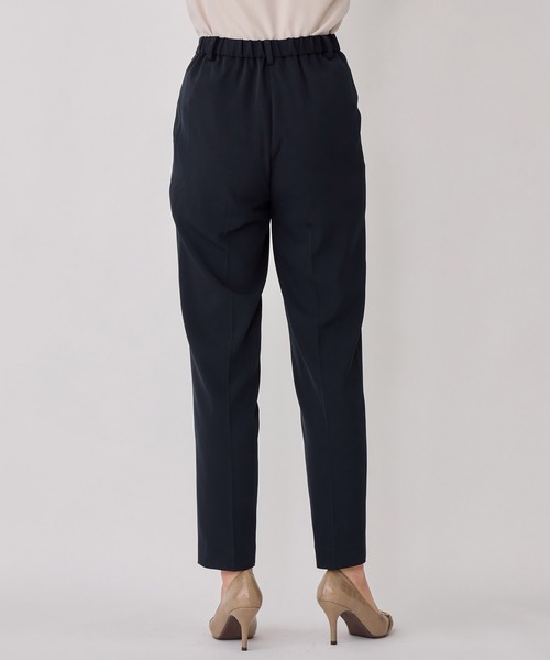 alotta(アロッタ)の「洗える!ノーカラージャケットスーツ(スーツパンツ・レディース・グレイッシュベージュ/ブラック/ネイビー・23号/21号/19号/17号/15号/13号/11号/9号/7号)」の18枚目の写真