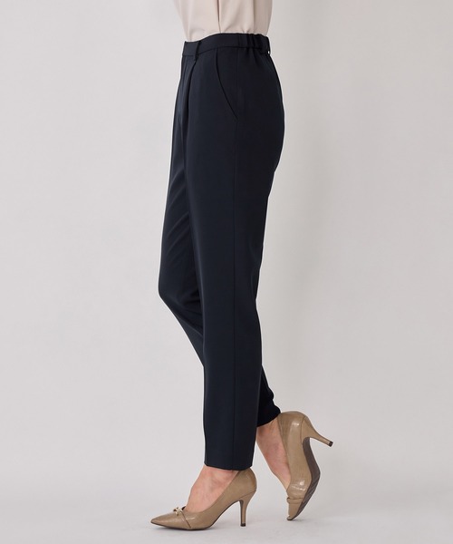 alotta(アロッタ)の「洗える!ノーカラージャケットスーツ(スーツパンツ・レディース・グレイッシュベージュ/ブラック/ネイビー・23号/21号/19号/17号/15号/13号/11号/9号/7号)」の17枚目の写真