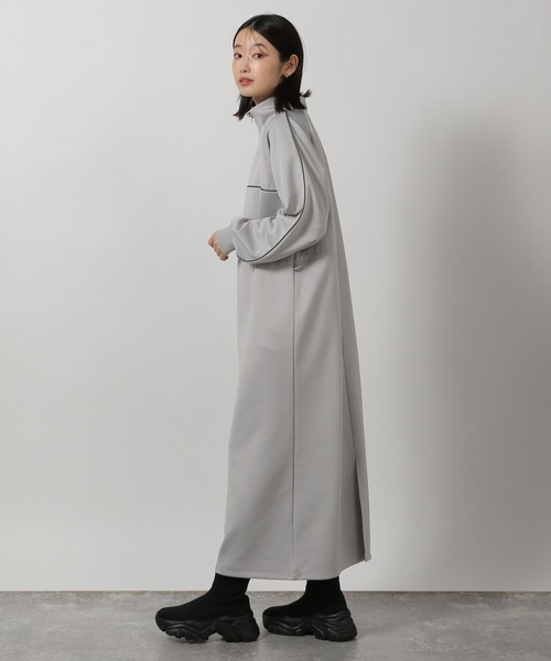 LAKOLE（ラコレ）の「パイピングトラックワンピース / 320401（ワンピース・レディース・ネイビー/グレー/ブラック・FREE）」の20枚目の写真