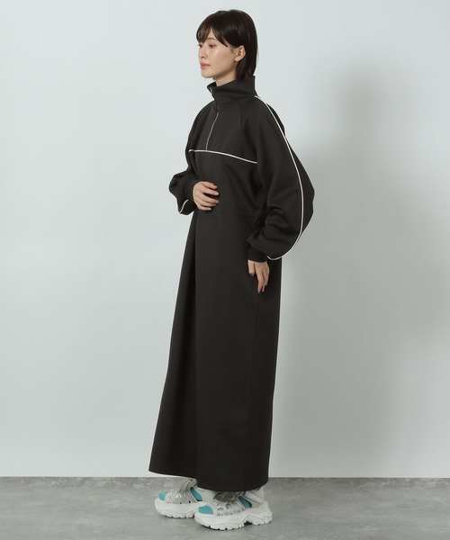 LAKOLE（ラコレ）の「パイピングトラックワンピース / 320401（ワンピース・レディース・ネイビー/グレー/ブラック・FREE）」の22枚目の写真