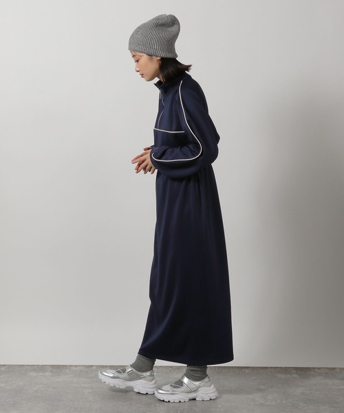 LAKOLE（ラコレ）の「パイピングトラックワンピース / 320401（ワンピース・レディース・ネイビー/グレー/ブラック・FREE）」の18枚目の写真