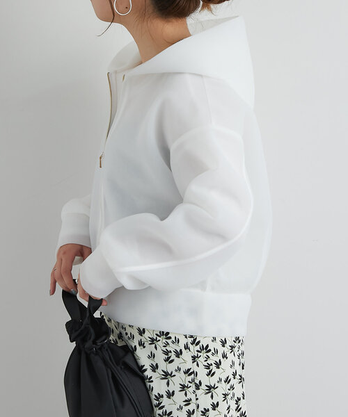 un dix cors(アンディコール)の「シアーダンボールパーカー(パーカー・レディース・オフホワイト/ネイビー・FREE)」の5枚目の写真