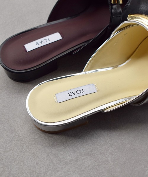 サンダル・ミュール GOLD SANDALS セール】クッション入りゴールドモチーフフラットミュール