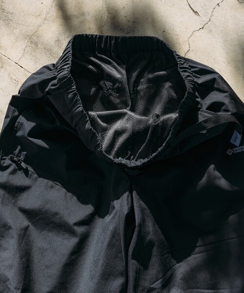 FREAK'S STORE(フリークスストア)の「+Phenix/プラスフェニックス SP GORE-TEX WINDSTOPPER TECH PANTS/別注 ゴアテックス ウインドストッパー テックパンツ/ウェービングベルト(その他パンツ・メンズ・チャコールグレー/ブラック・MEDIUM/LARGE/SMALL)」の5枚目の写真