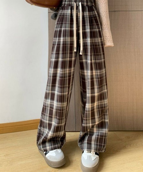 SallyLunn(サリーラン)の「チェックワイドリラックスパンツ(その他パンツ・レディース・ブラウン/ブラック/ホワイト・LARGE/MEDIUM)」の3枚目の写真