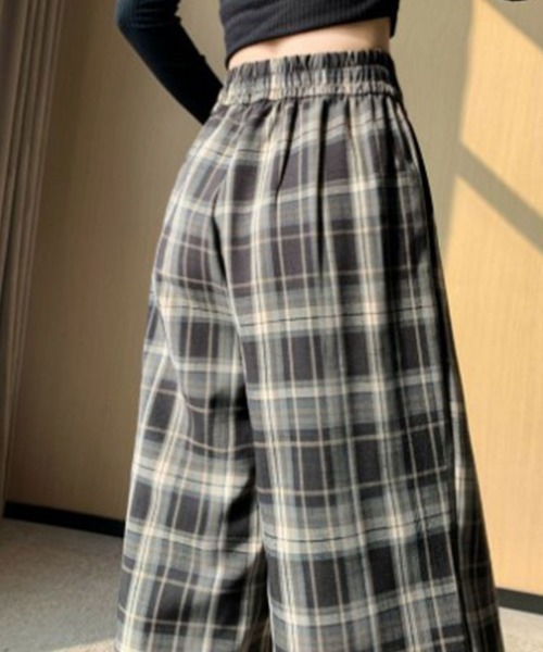 SallyLunn(サリーラン)の「チェックワイドリラックスパンツ(その他パンツ・レディース・ブラウン/ブラック/ホワイト・LARGE/MEDIUM)」の4枚目の写真