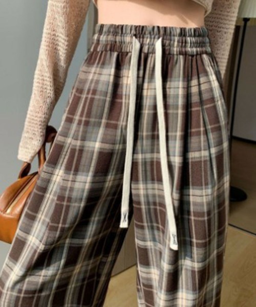SallyLunn(サリーラン)の「チェックワイドリラックスパンツ(その他パンツ・レディース・ブラウン/ブラック/ホワイト・LARGE/MEDIUM)」の8枚目の写真
