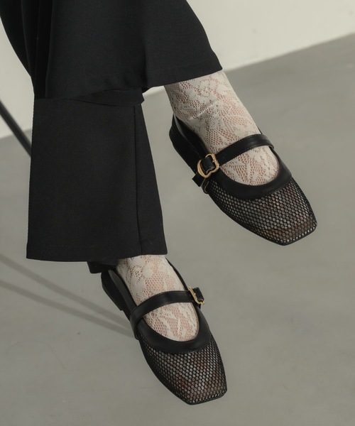 NEUNA（ヌナ）の「メッシュパンプス（パンプス・レディース・アイボリー/ブラック・38/36/40）」の2枚目の写真