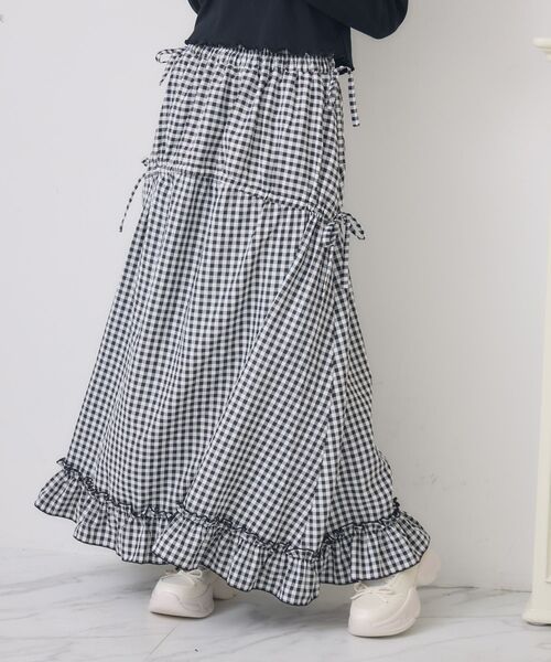 ems excite（エムズエキサイト）の「ハイウエストドロストフレアSK（スカート・レディース・オフホワイト/ブラック系その他2/ブラック・FREE）」の11枚目の写真