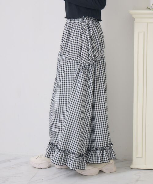 ems excite（エムズエキサイト）の「ハイウエストドロストフレアSK（スカート・レディース・オフホワイト/ブラック系その他2/ブラック・FREE）」の13枚目の写真