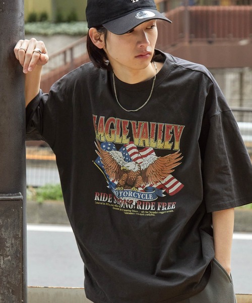 ヴィンテージライクデザイングラフィックプリント半袖Tシャツ