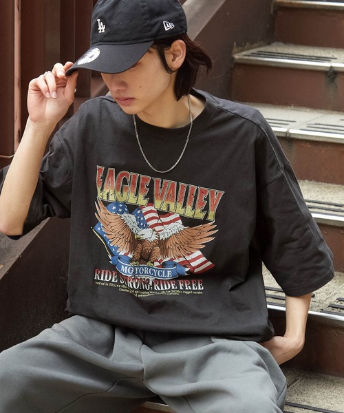 ヴィンテージライクデザイングラフィックプリント半袖Tシャツ MONO