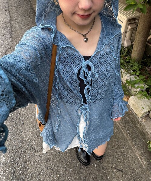 CIAOPANIC（チャオパニック）の「レースメローフーディートップス（Tシャツ/カットソー・レディース・ブラック/アイボリー/オフホワイト/ブラウン/カーキ/サックスブルー・ONE SIZE）」の6枚目の写真