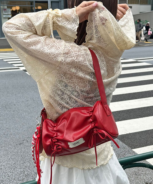 CIAOPANIC（チャオパニック）の「レースメローフーディートップス（Tシャツ/カットソー・レディース・ブラック/アイボリー/オフホワイト/ブラウン/カーキ/サックスブルー/ホワイト・ONE SIZE）」の9枚目の写真