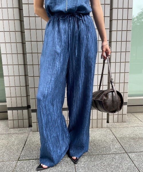 AIC.（エーアイシー）の「ビンテージサテンイージーパンツ/セットアップ可能（その他パンツ・レディース・グレイッシュベージュ/ネイビー・FREE）」の2枚目の写真