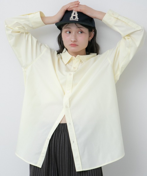 HEILIS(ヘイリス)の「【新色追加】【original】刺繍入りオーバーサイズアソートシャツ/オフホワイト ブルー 青シャツ 白 青 茶 無地 ストライプ チェック ピンク バターイエロー イエロー ブラウン ネイビー ベージュ 刺繍 オフィスカジュアル シンプル ユニセックス オーバー ルーズ ワンポイント ノームコア 韓国 長袖 エンブロイダリー オフィスカジュアル シンプル カジュアル 春服 秋服 冬服 レイヤード(シャツ/ブラウス・レディース・ブルー/ブラウン系その他/イエロー系その他/ピンク系その他/ブルー系その他/オフホワイト/ピンク/イエロー/ベージュ/ネイビー・FREE)」の7枚目の写真