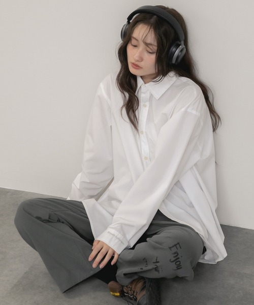 HEILIS(ヘイリス)の「【新色追加】【original】刺繍入りオーバーサイズアソートシャツ/オフホワイト ブルー 青シャツ 白 青 茶 無地 ストライプ チェック ピンク バターイエロー イエロー ブラウン ネイビー ベージュ 刺繍 オフィスカジュアル シンプル ユニセックス オーバー ルーズ ワンポイント ノームコア 韓国 長袖 エンブロイダリー オフィスカジュアル シンプル カジュアル 春服 秋服 冬服 レイヤード(シャツ/ブラウス・レディース・ブルー/ブラウン系その他/イエロー系その他/ピンク系その他/ブルー系その他/オフホワイト/ピンク/イエロー/ベージュ/ネイビー・FREE)」の17枚目の写真