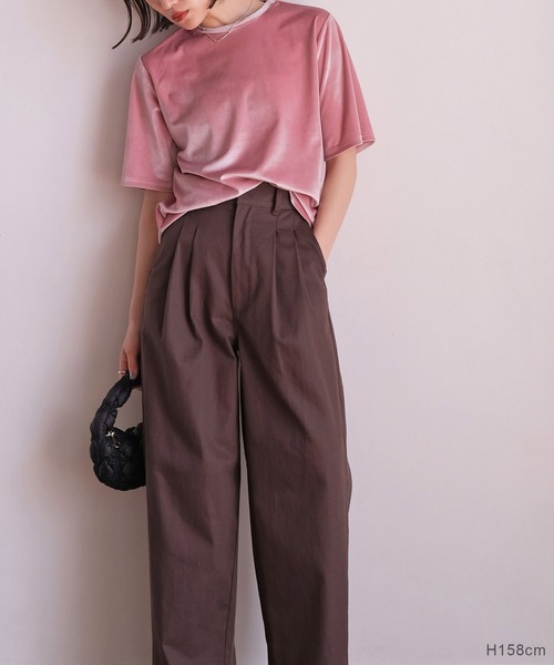 AKTE(アクテ)の「ベロアTシャツ(Tシャツ/カットソー・レディース・ピンク/サンドベージュ/ネイビー・FREE)」の11枚目の写真