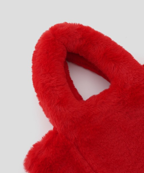 JNBY(ジェーエヌビーワイ)の「HOME Fur Mini Tote bag / ファーミニバッグ(ハンドバッグ・レディース・レッド・ONE SIZE)」の3枚目の写真